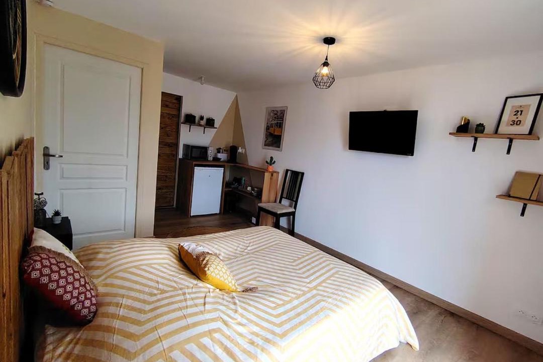 Photo of Bedroom in Neuville-sur-Ain