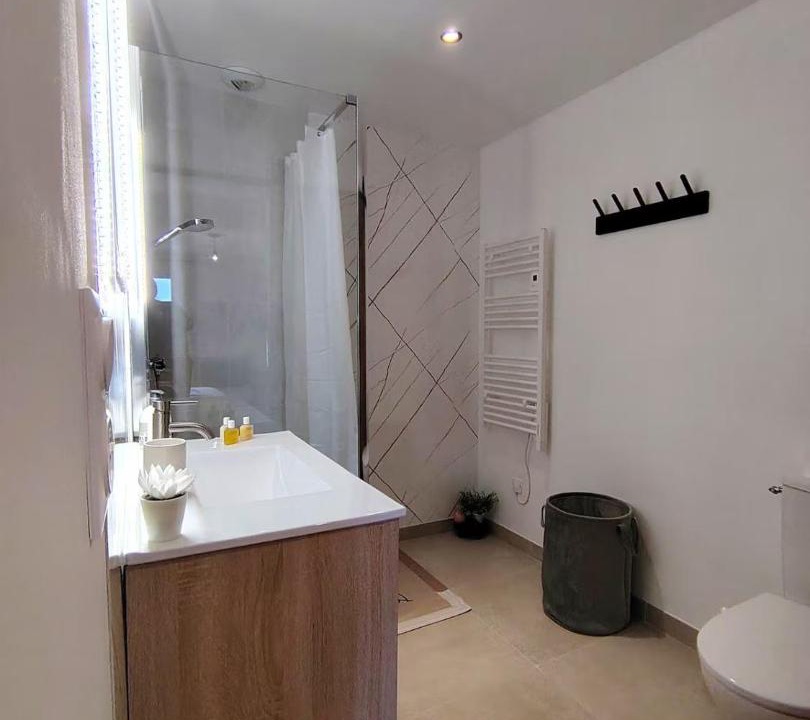 Photo of Bathroom in Neuville-sur-Ain