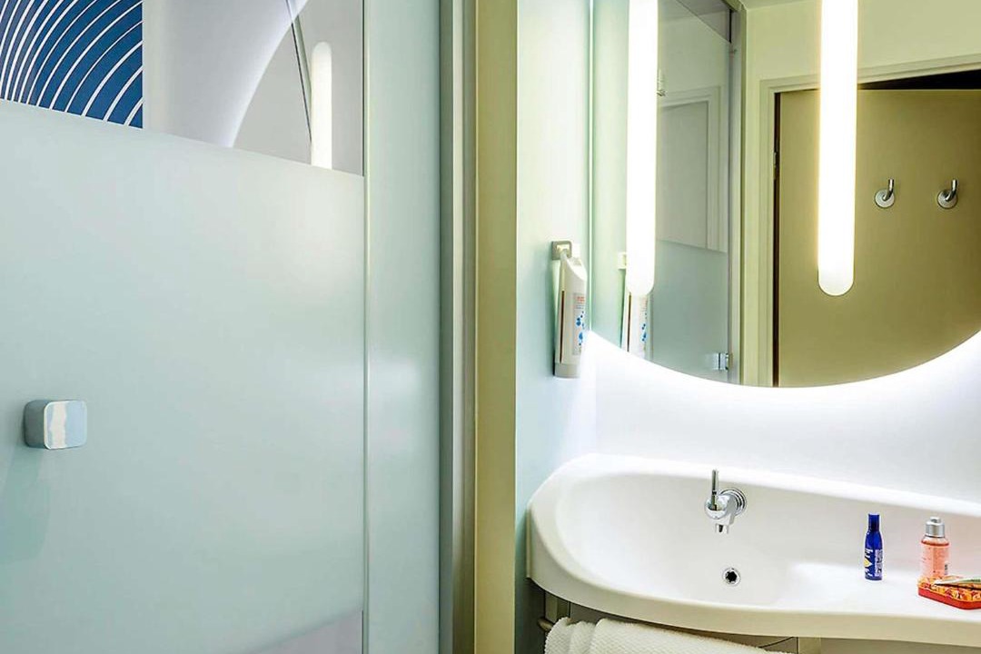 Photo of Bathroom in Montigny-le-Bretonneux