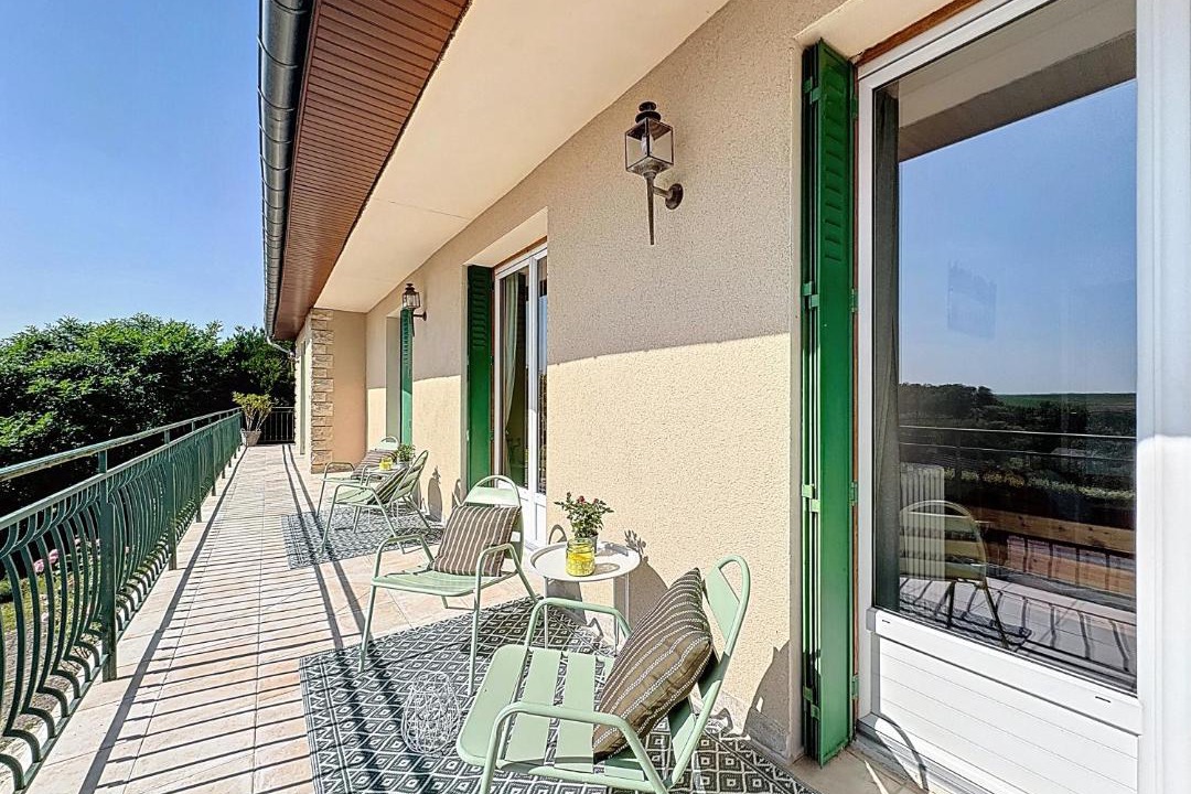 Photo of Patio Balcony in Tanlay