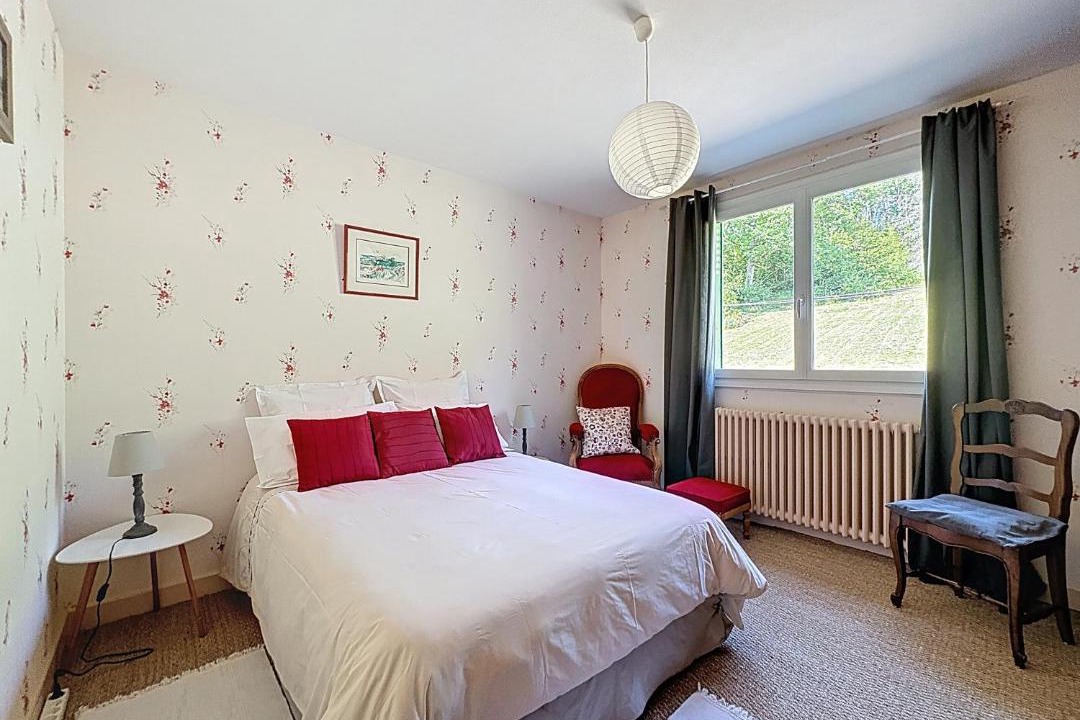 Photo of Bedroom in Tanlay