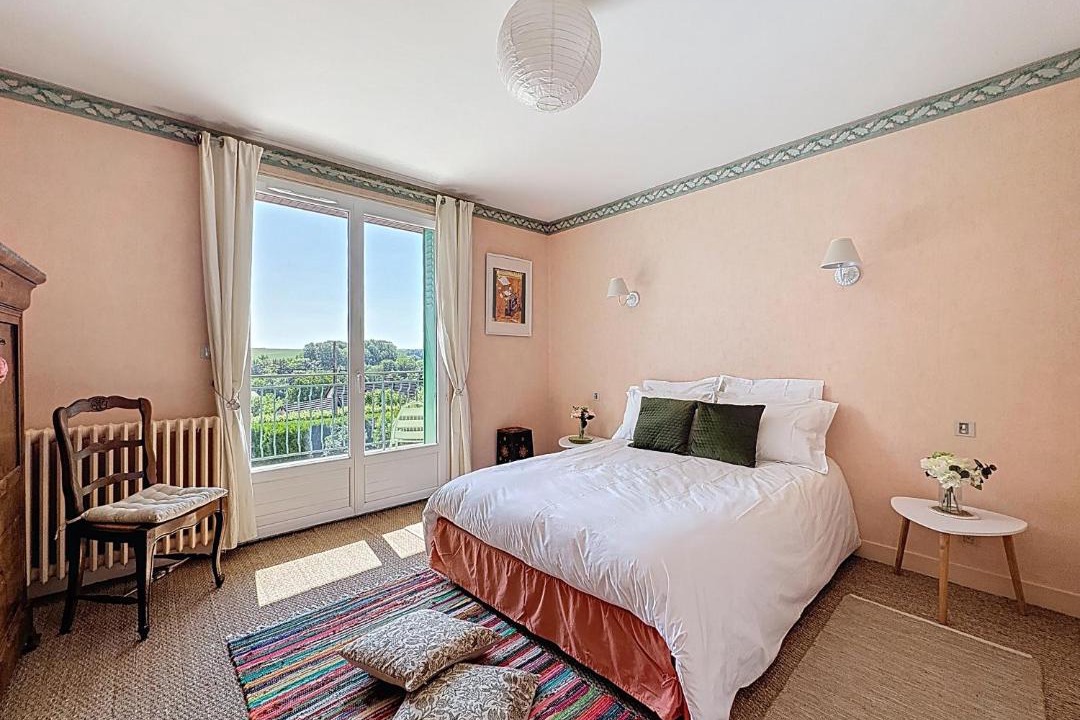 Photo of Bedroom in Tanlay