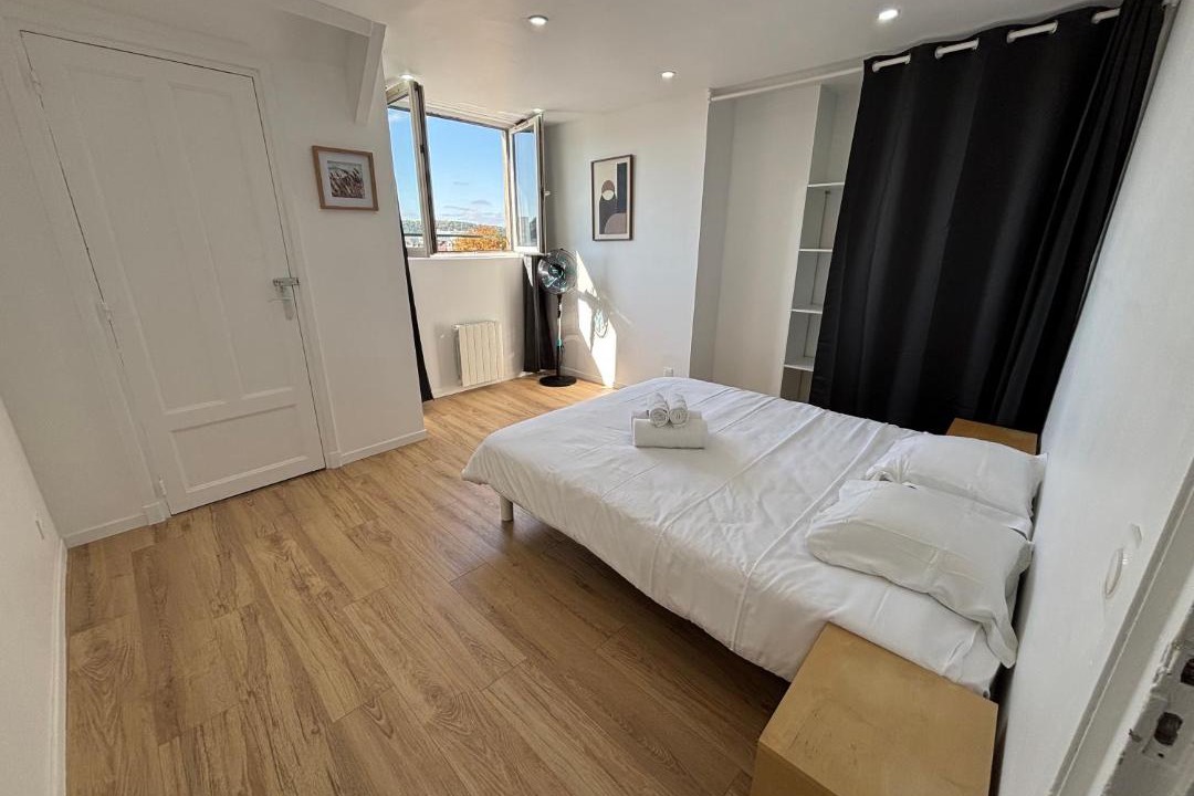 Photo of Bedroom in Creil