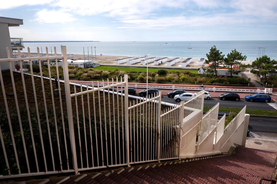 Photo of Patio Balcony in Saint-Martin-du-Littoral