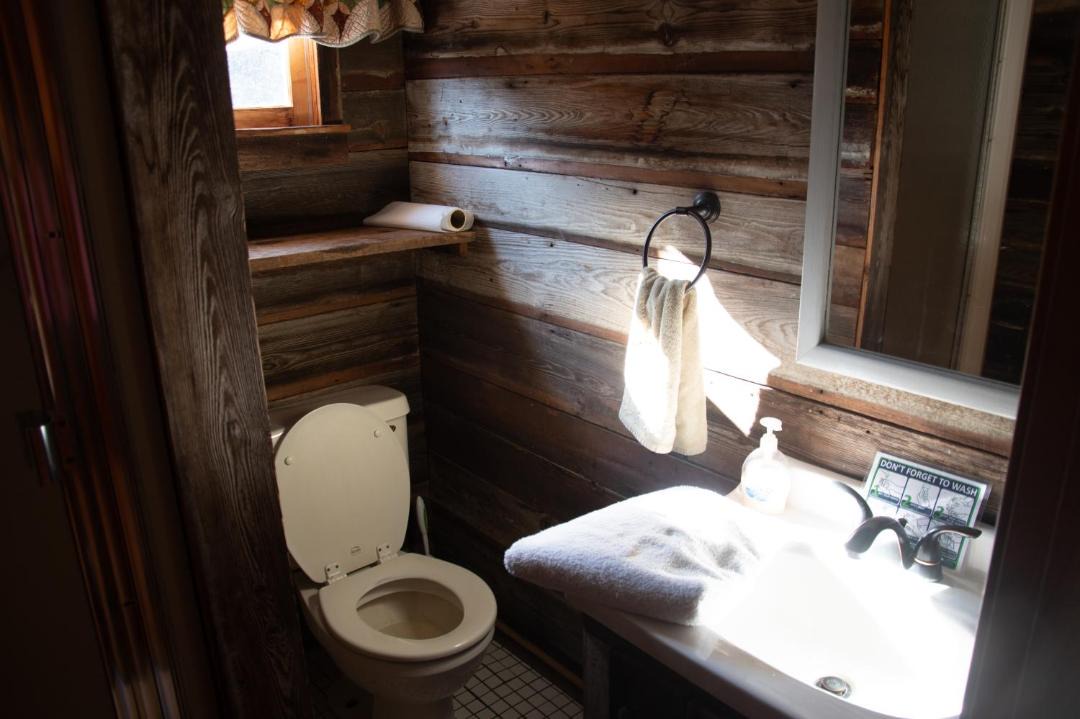 Photo of Bathroom in Mineral Bluff