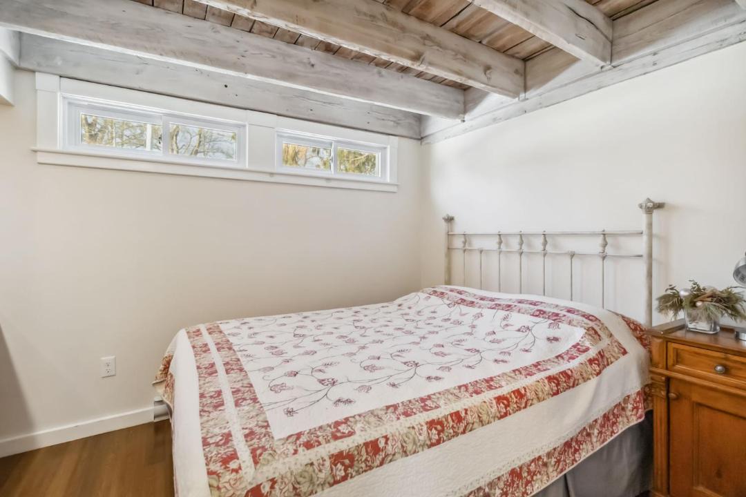 Photo of Bedroom in Lunenburg