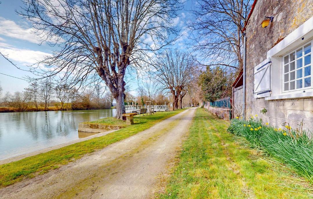 Photo of Others in Saint-Simon