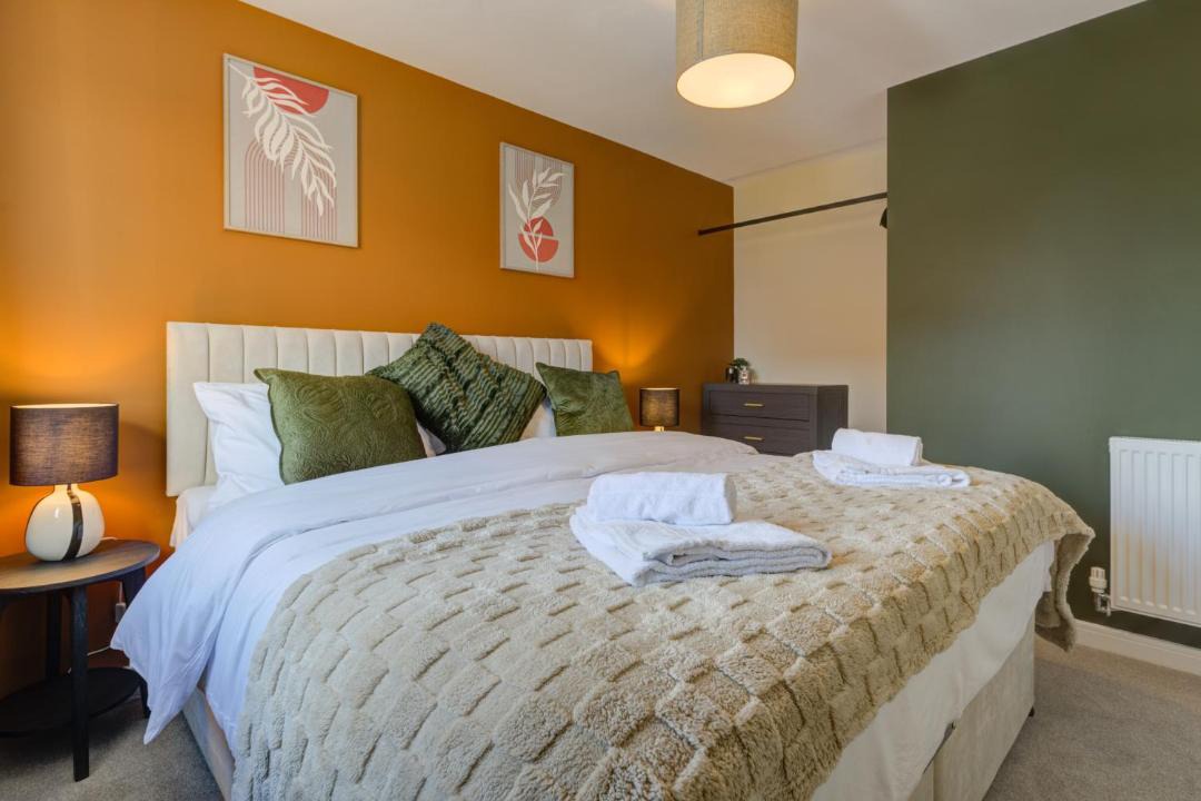 Photo of Others in Bourne