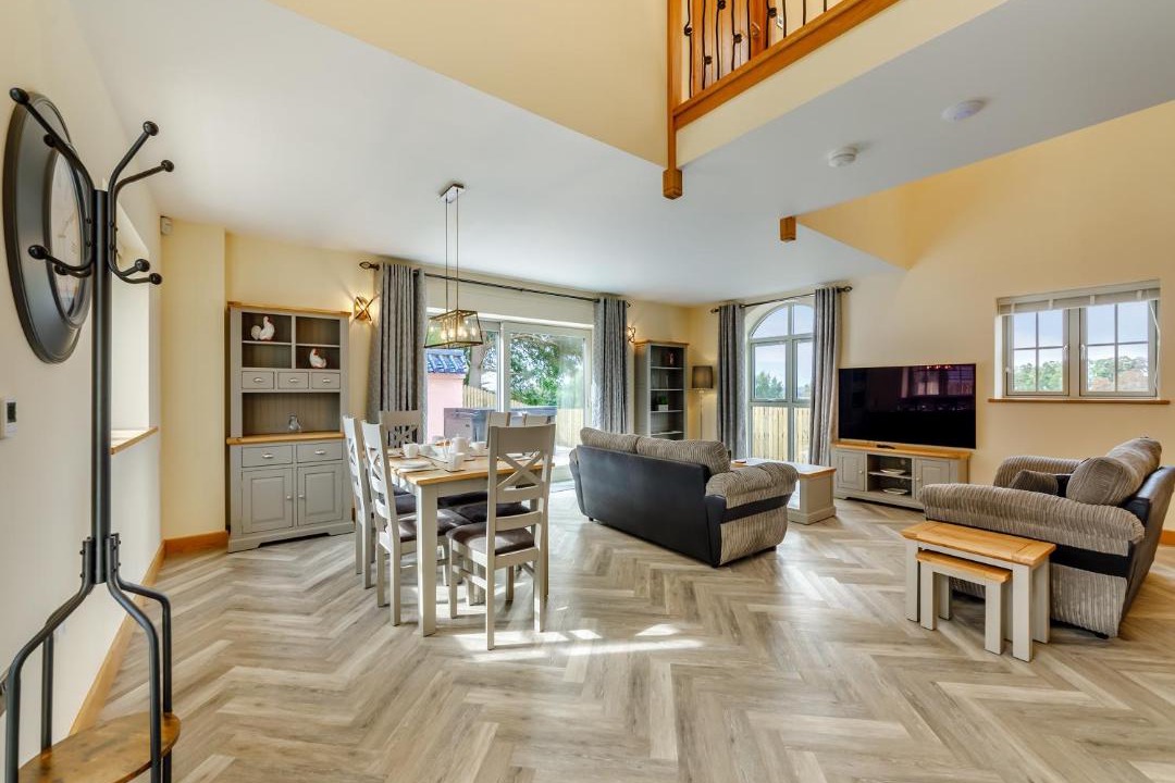 Photo of Others in Wing