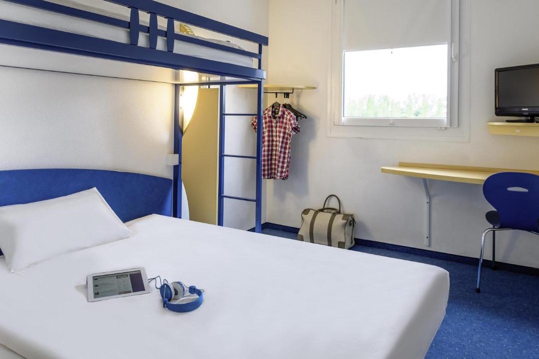 Photo of Bedroom in Libourne