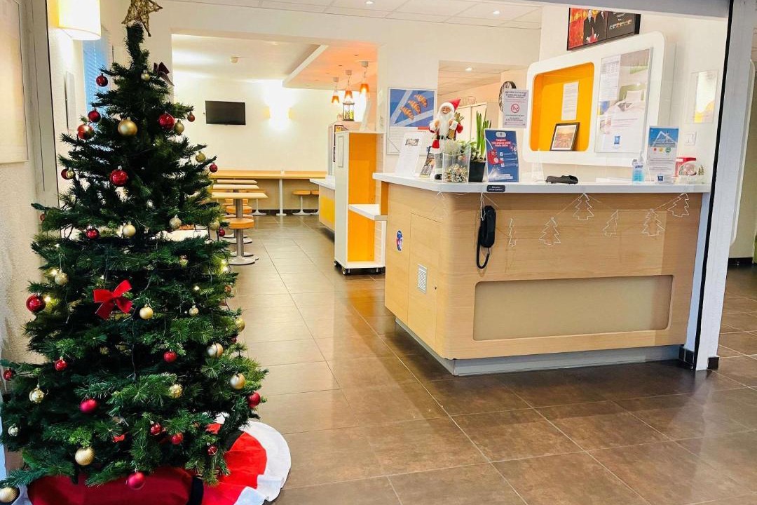 Photo of Others in Roye