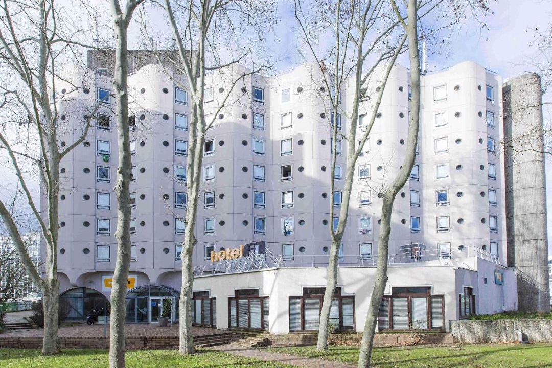 Photo of Others in Cergy