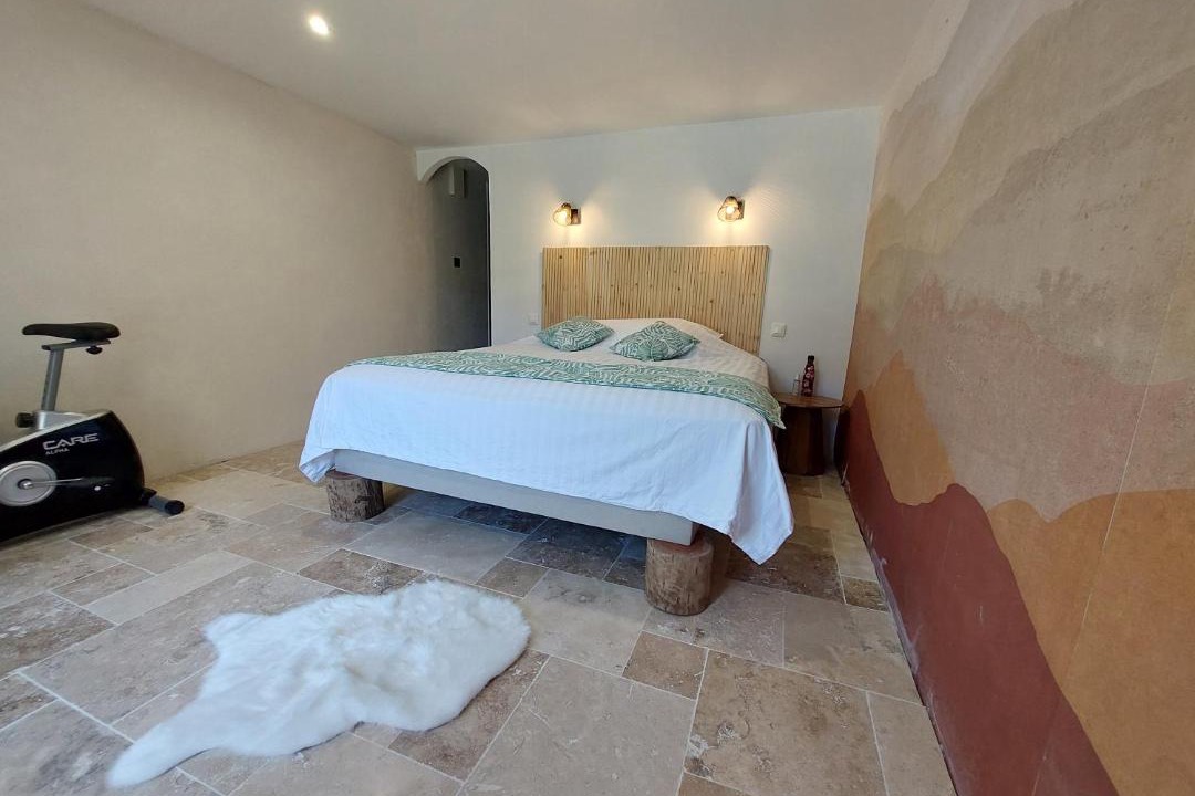 Photo of Others in Vero