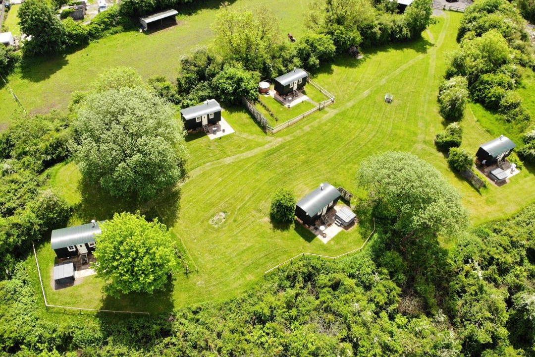 Photo of Others in Tunley