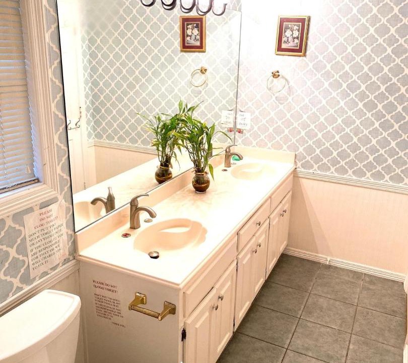 Photo of Bathroom in Far North Dallas
