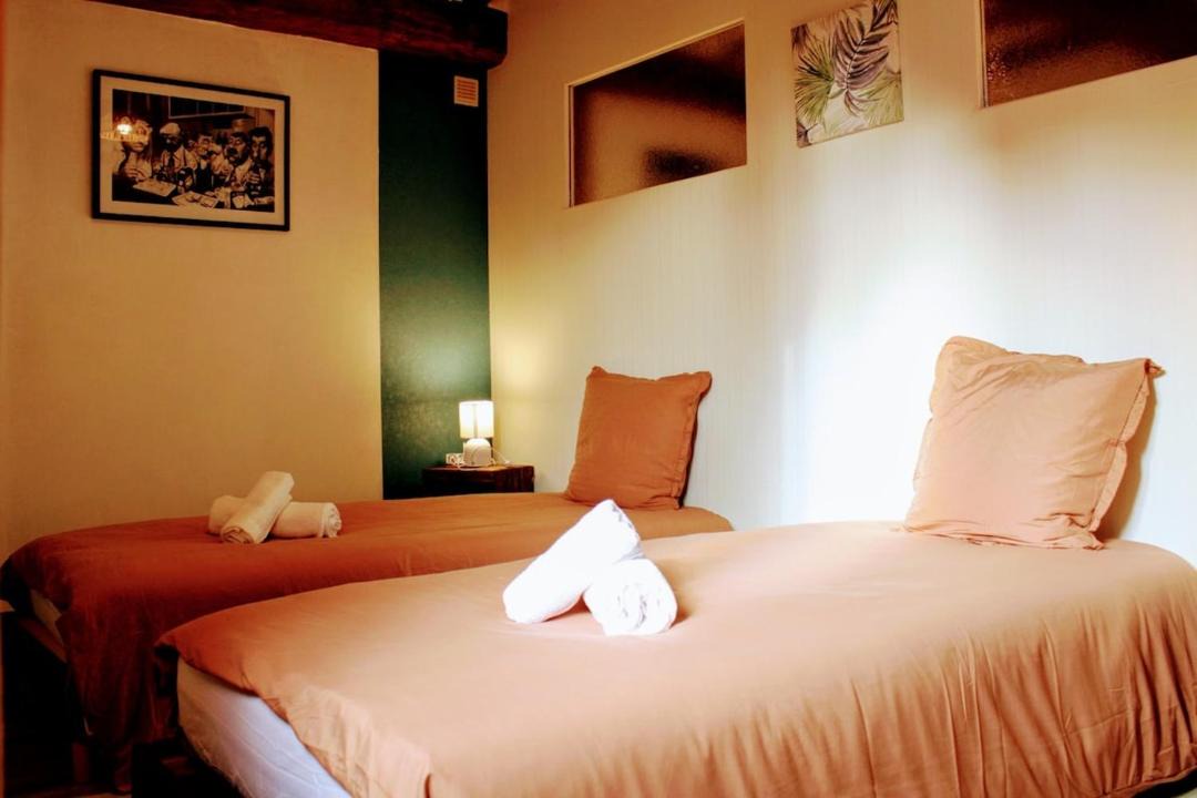 Photo of Bedroom in Brain-sur-Allonnes