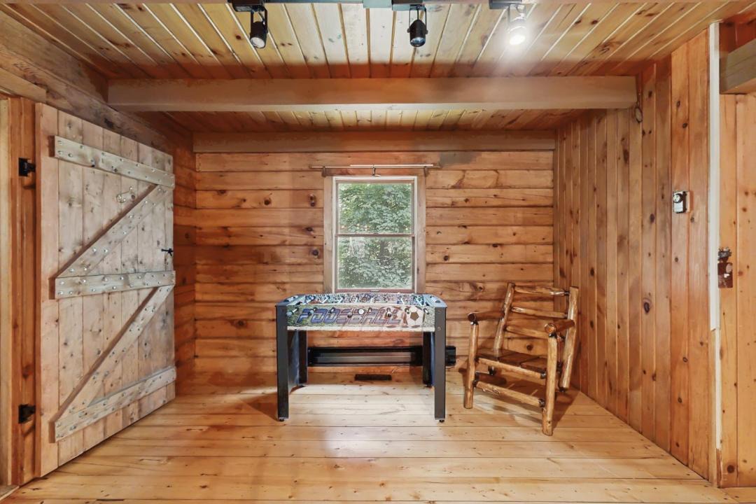 Photo of Others in Lyman