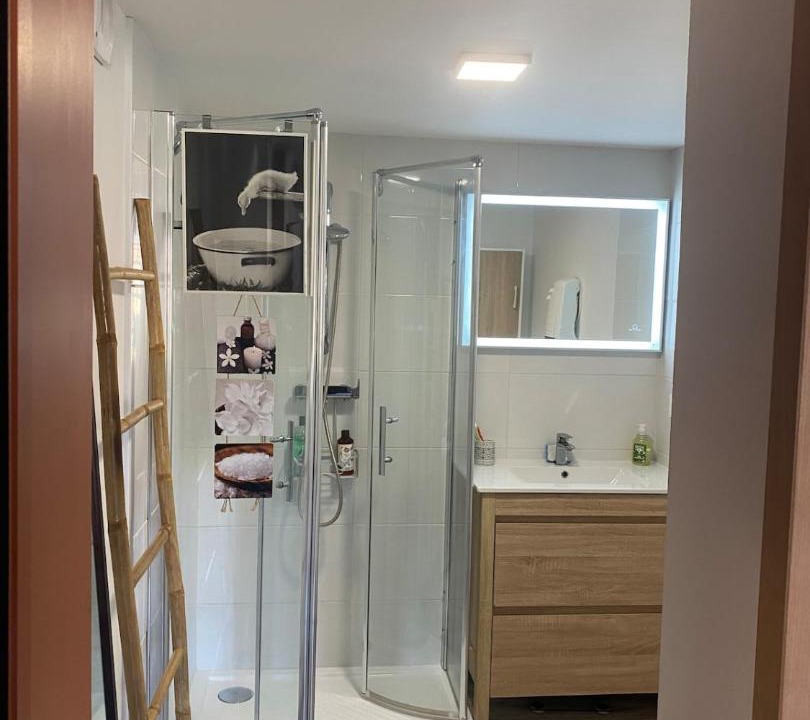Photo of Bathroom in Montpezat-de-Quercy