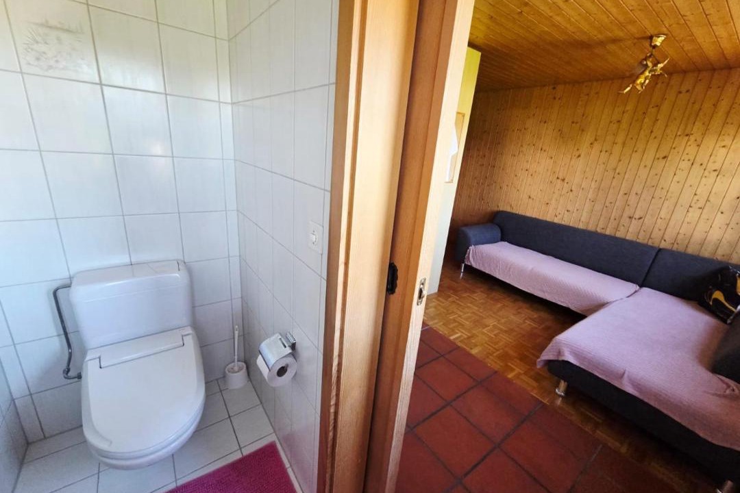Photo of Bathroom in Root