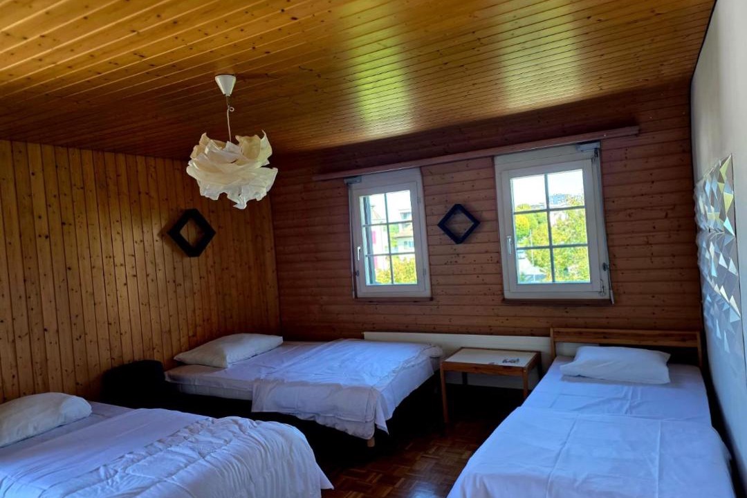 Photo of Bedroom in Root