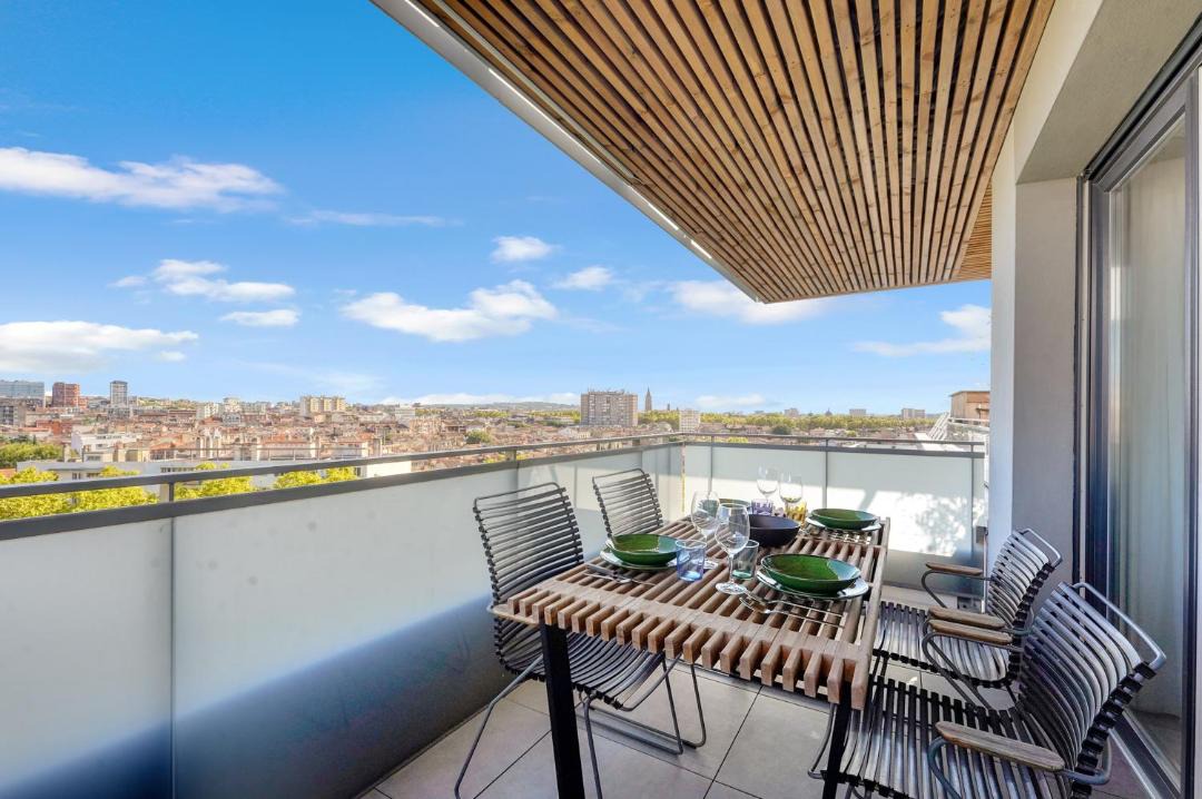 Photo of Patio Balcony in Minimes - Barriere de Paris