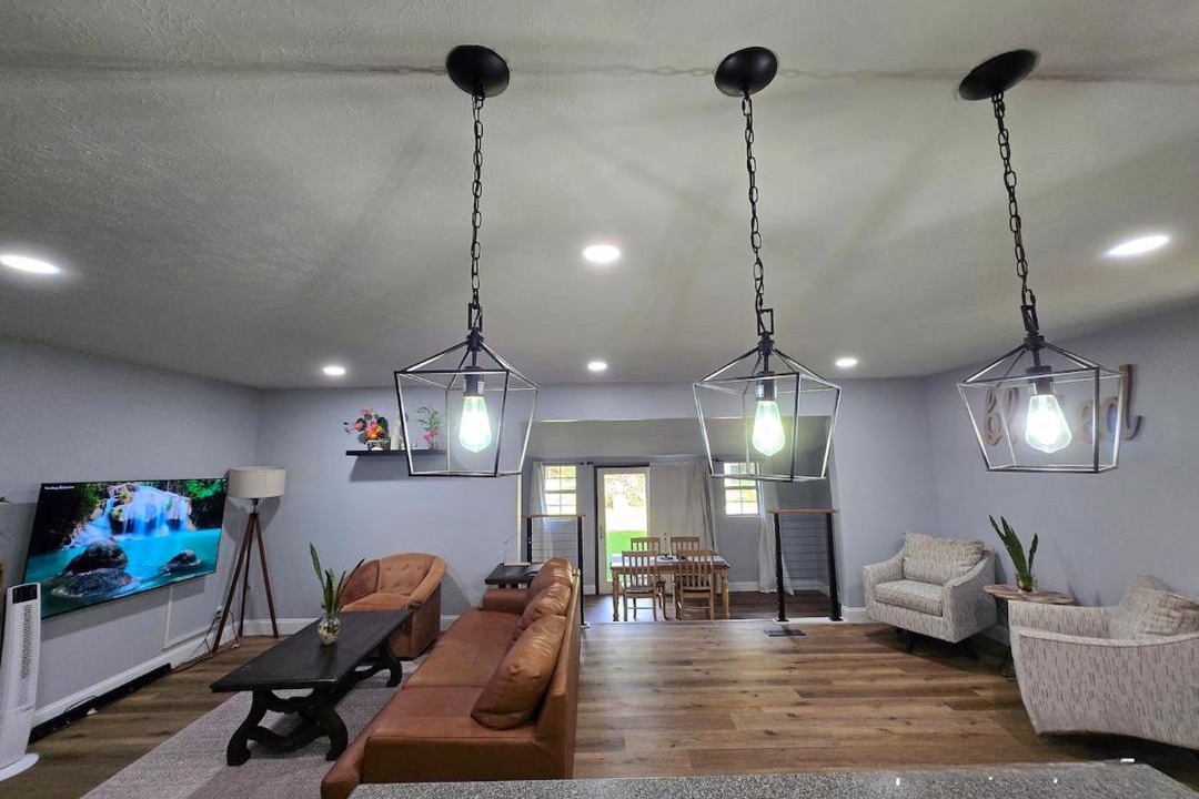 Photo of Livingroom in Oak Ridge