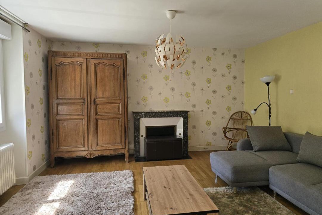 Photo of Others in Polisy