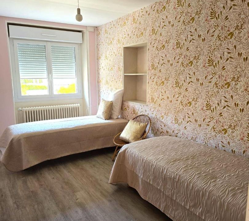 Photo of Others in Polisy