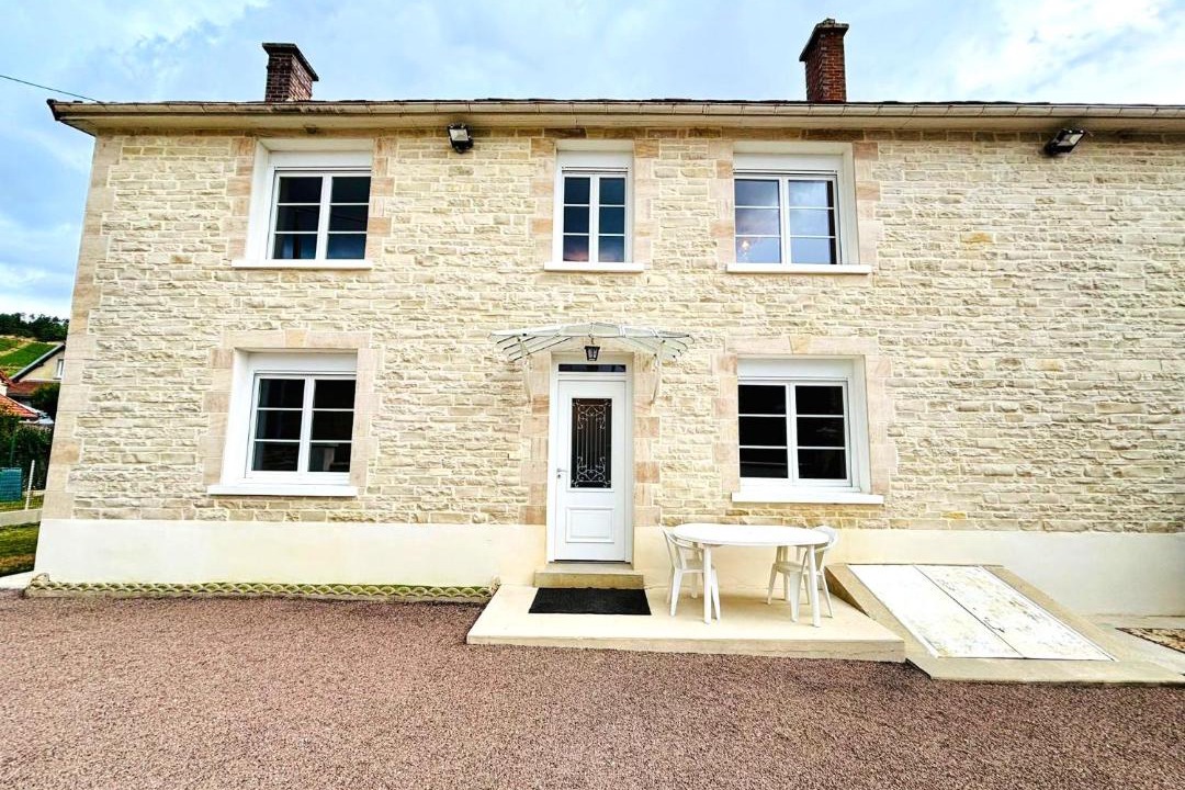 Photo of Others in Polisy