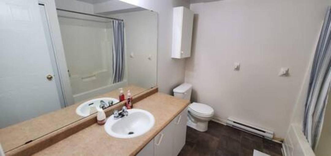 Photo of Bathroom in Communaute-Urbaine-de-l'Outaouais