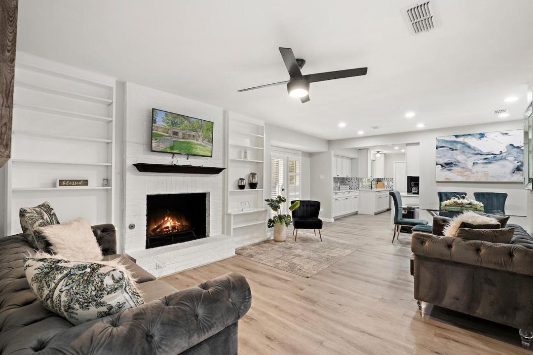 Photo of Livingroom in Parker Lane