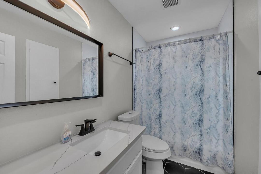 Photo of Bathroom in Parker Lane