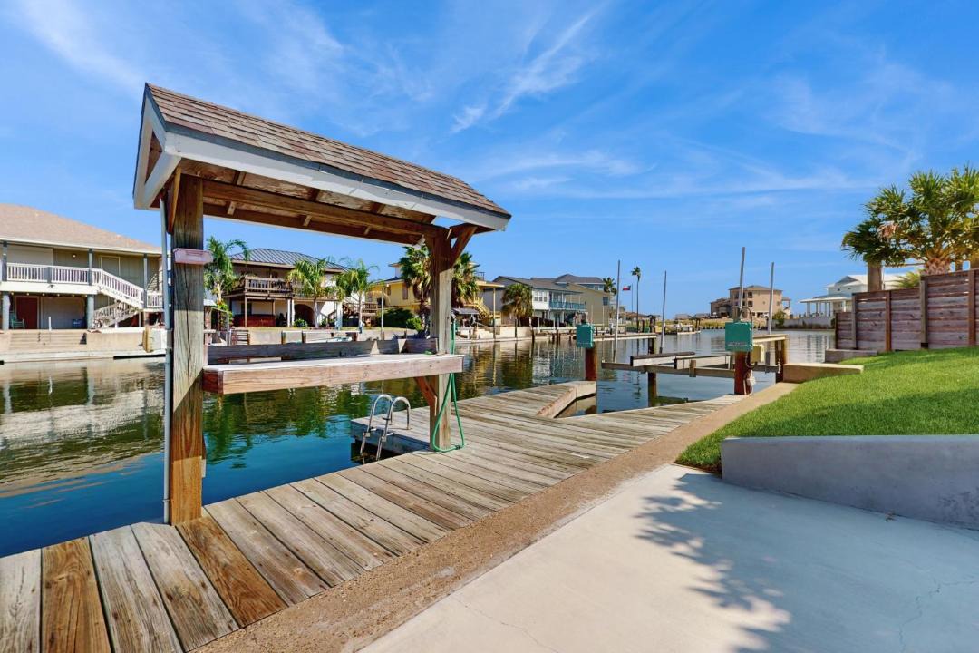 Photo of Others in City-by-the Sea