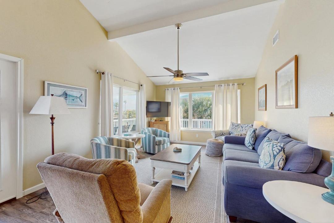 Photo of Others in City-by-the Sea