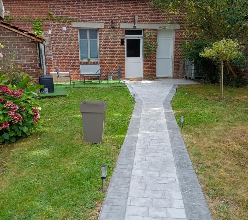 Photo of Others in Estrees-St-Denis