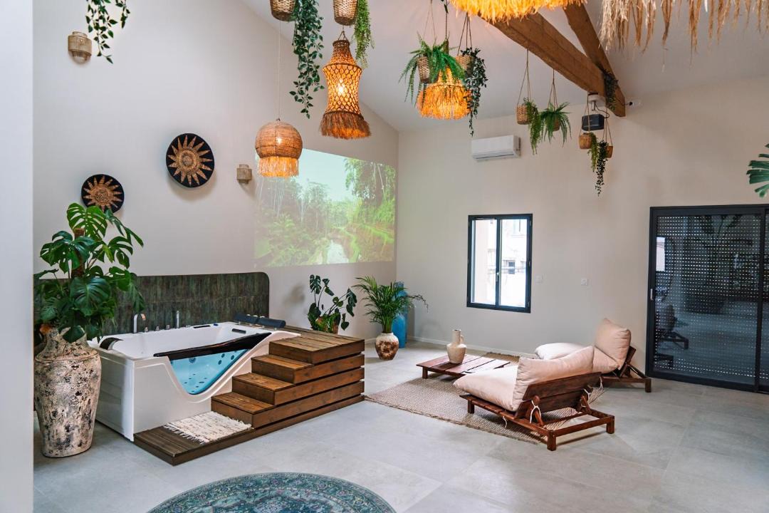 Photo of Others in Saint-Jean-de-Cornies