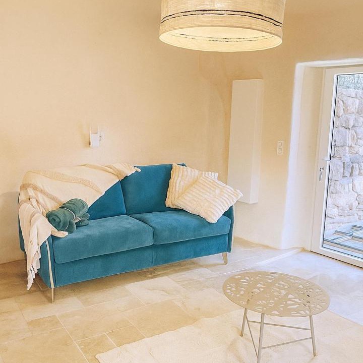 Photo of Others in Barnas