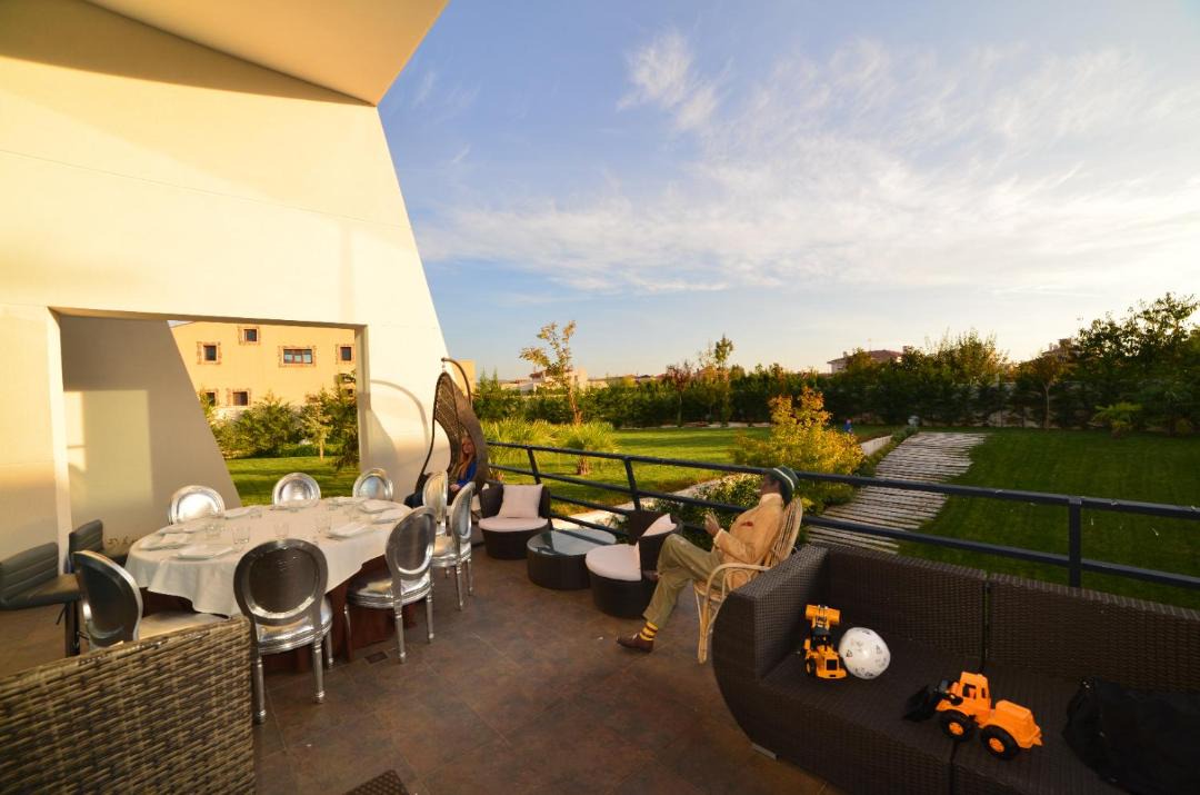 Photo of Patio Balcony in Estacion de Chinchilla
