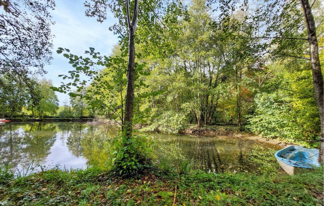 Photo of Others in Maurens