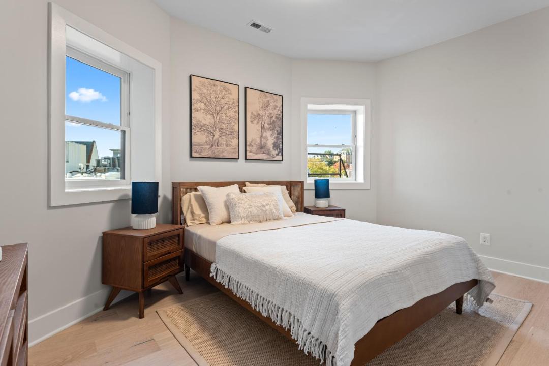 Photo of Bedroom in Dupont Circle