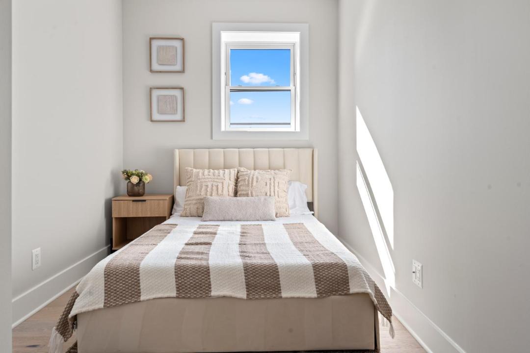 Photo of Bedroom in Dupont Circle