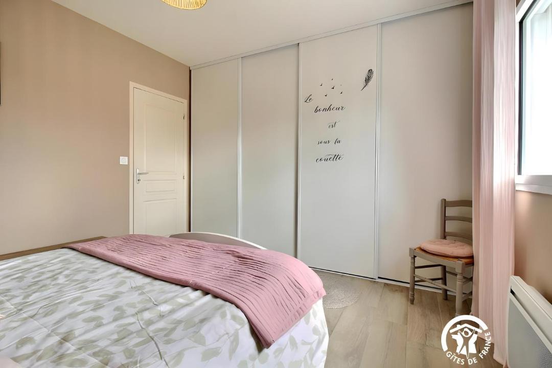 Photo of Bedroom in Neant-sur-Yvel