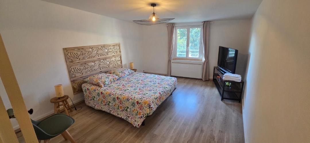 Photo of Bedroom in La Chapelle-de-la-Tour