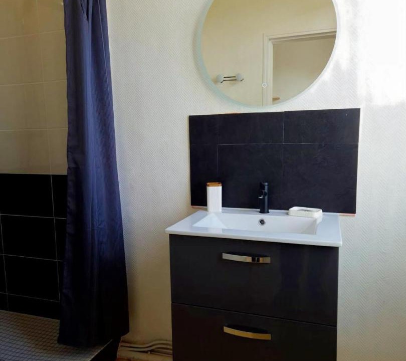 Photo of Bathroom in Saint-Paul-du-Bois