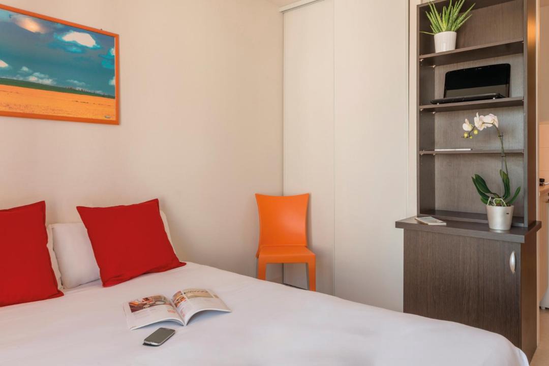 Photo of Bedroom in Saint-Herblain