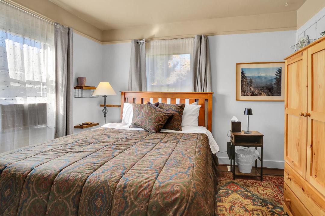 Photo of Bedroom in Maple Leaf