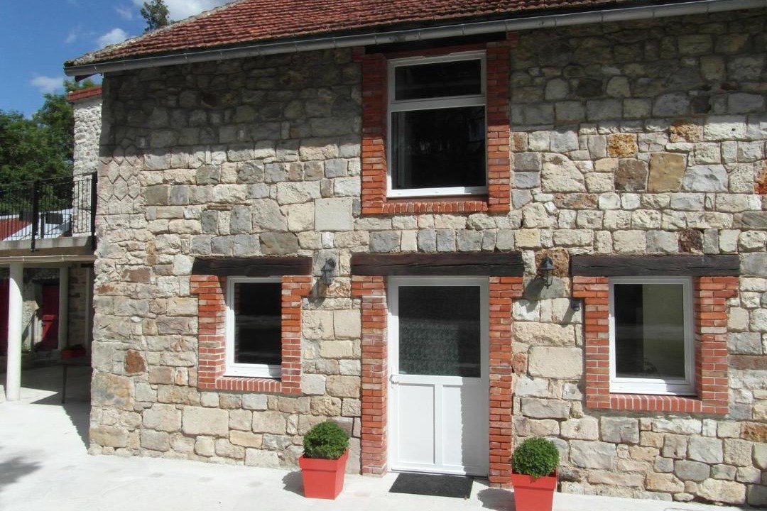 Photo of Others in Verneuil