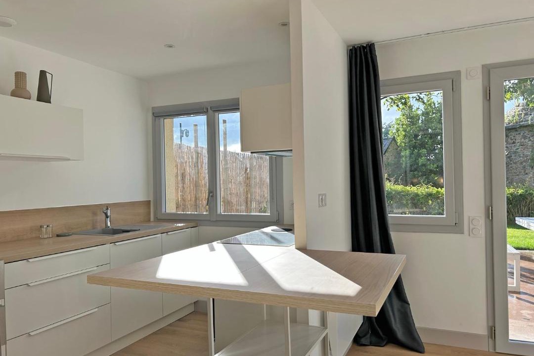 Photo of Others in Hillion