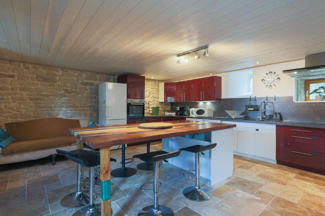 Photo of Others in Guern