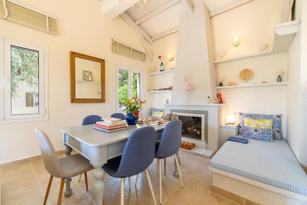 Photo of Others in Petaleia